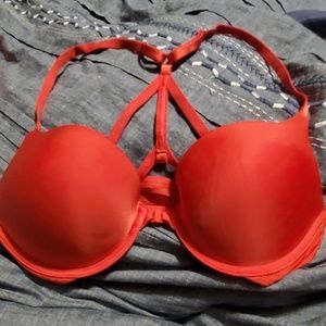Red VS bra